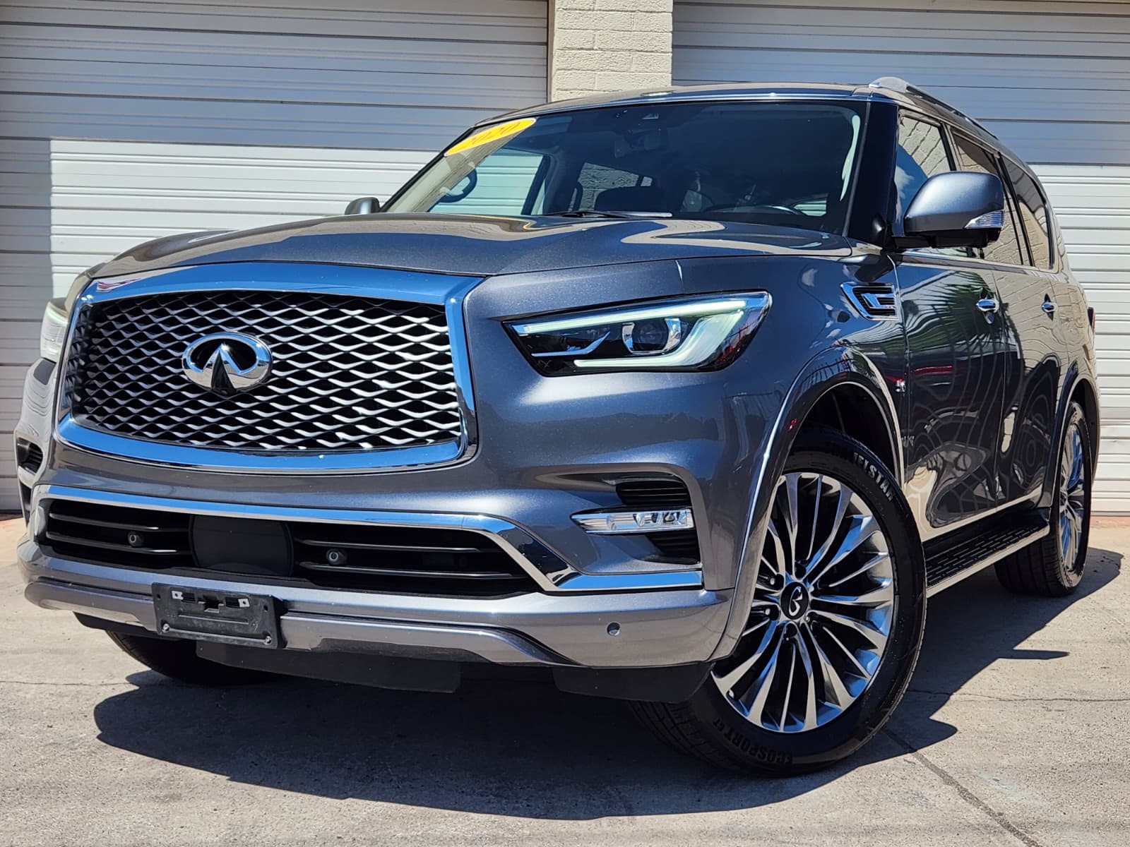 2020 Infiniti QX80 Luxe photo 5