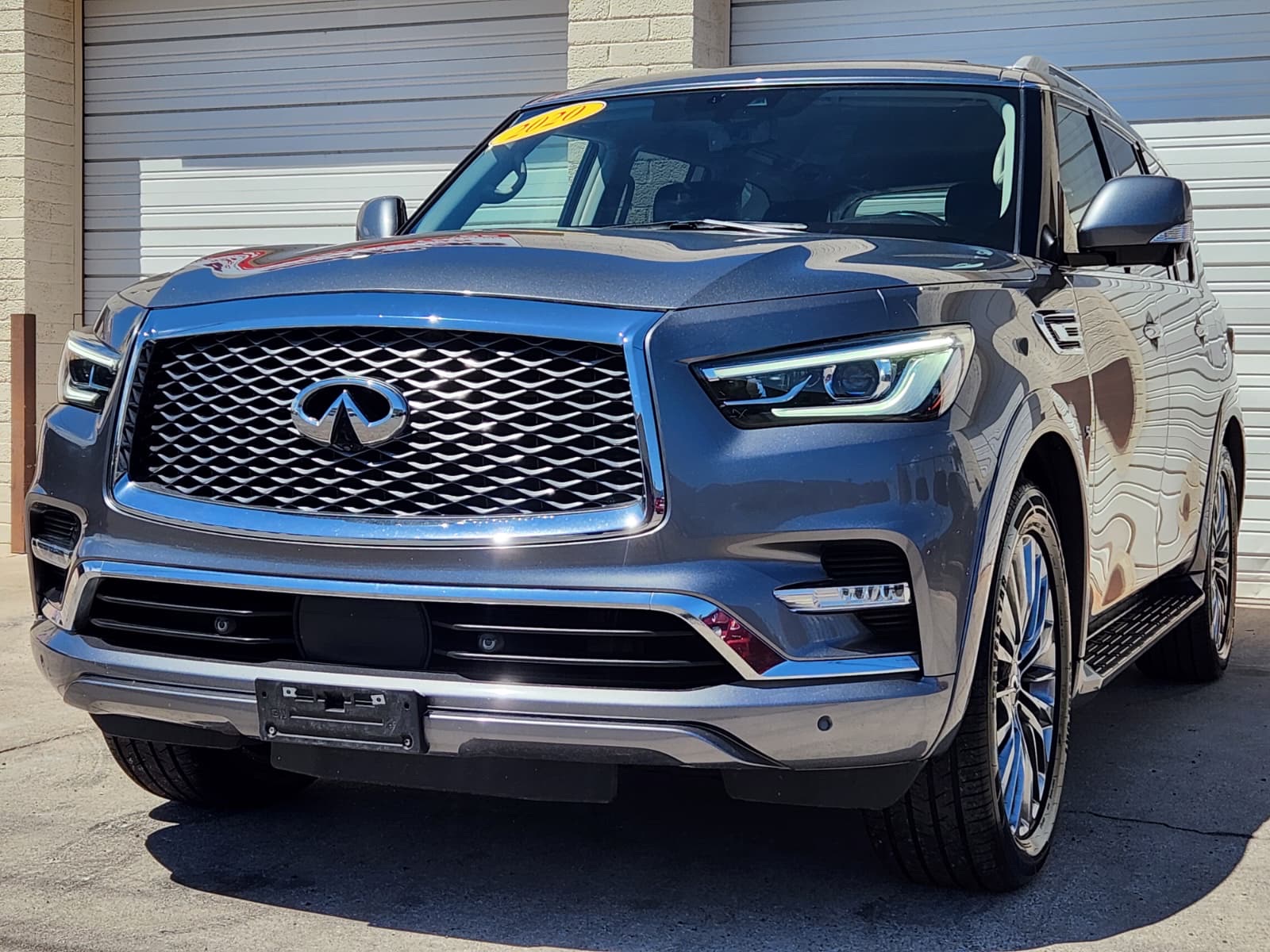2020 Infiniti QX80 Luxe photo 10