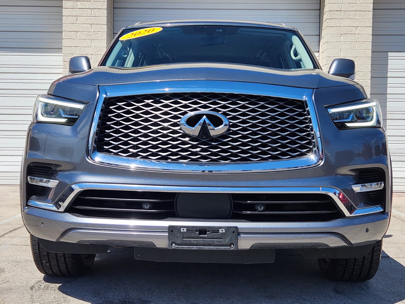 2020 Infiniti QX80 Luxe photo 11