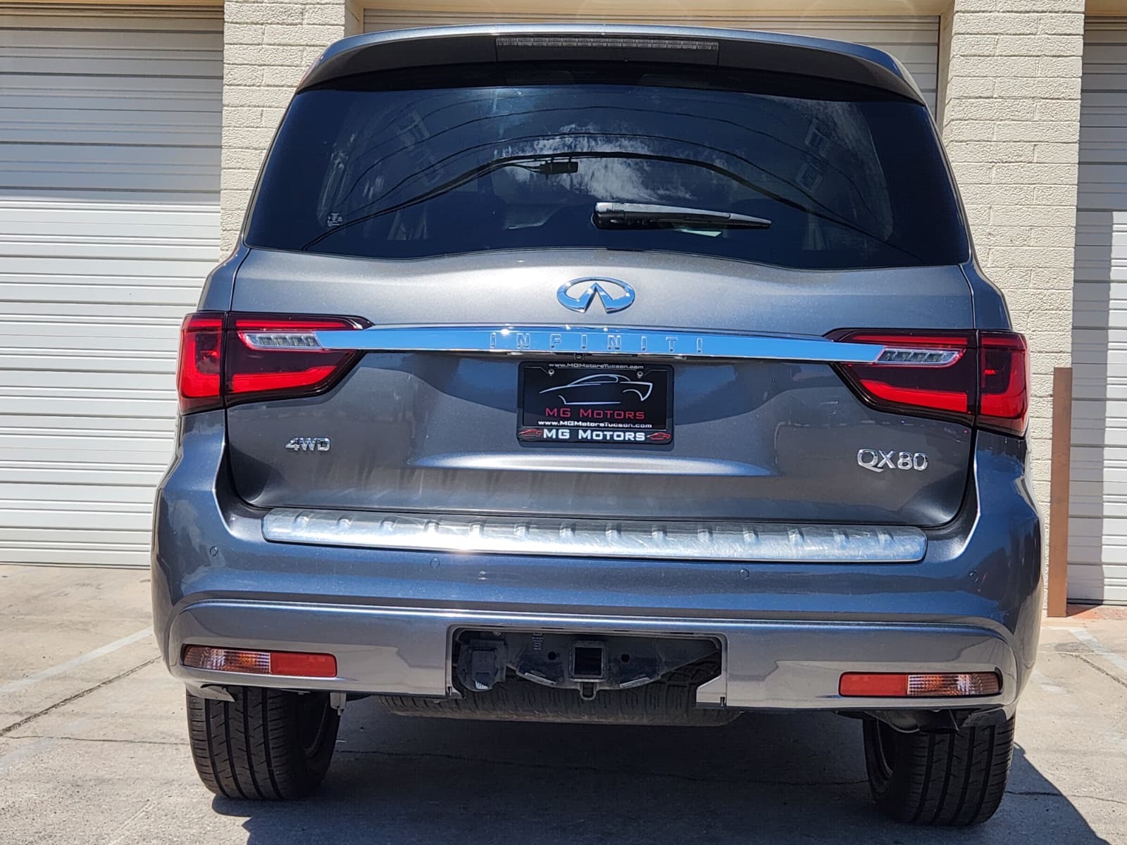 2020 Infiniti QX80 Luxe photo 14