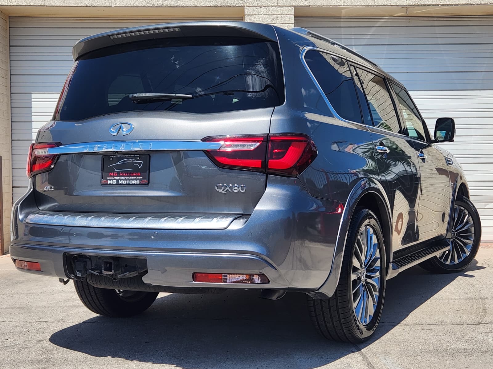 2020 Infiniti QX80 Luxe photo 18