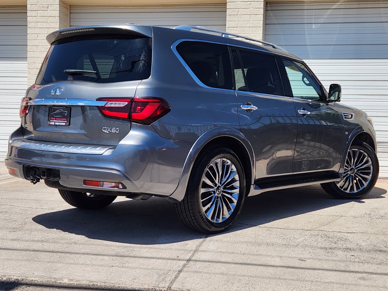 2020 Infiniti QX80 Luxe photo 20