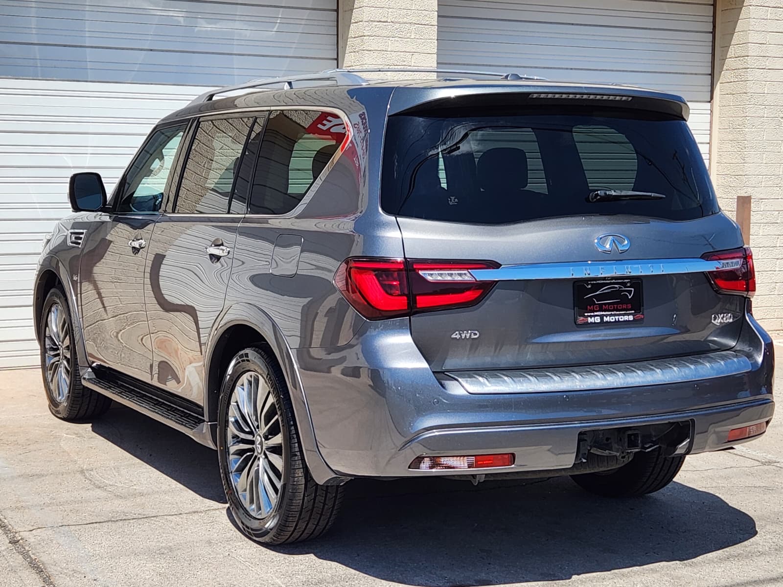 2020 Infiniti QX80 Luxe photo 22
