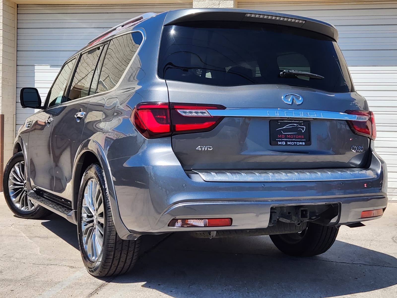 2020 Infiniti QX80 Luxe photo 24