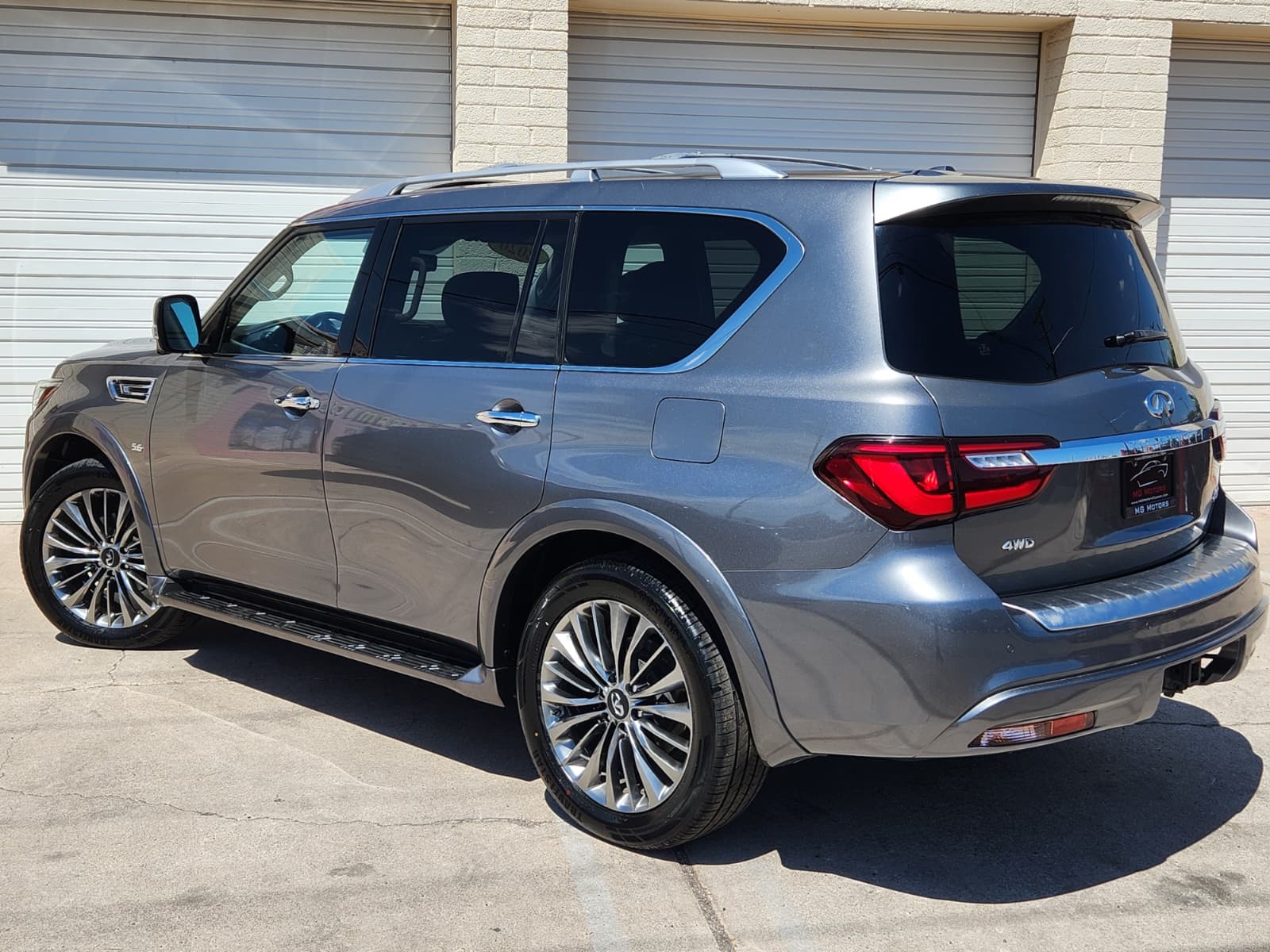 2020 Infiniti QX80 Luxe photo 26