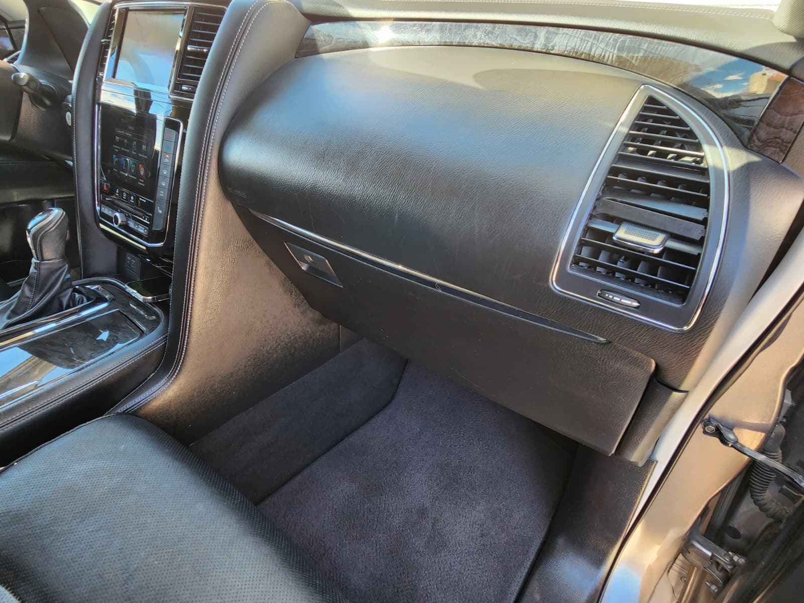 2020 Infiniti QX80 Luxe photo 40