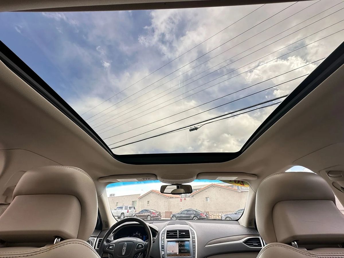 2018 Lincoln MKZ Hybrid Reserve photo 21