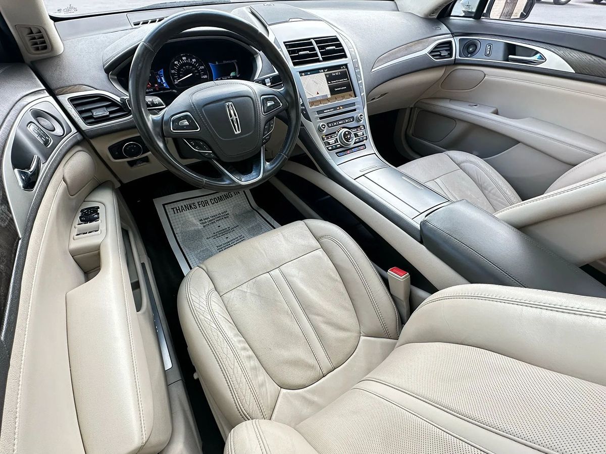 2018 Lincoln MKZ Hybrid Reserve photo 16
