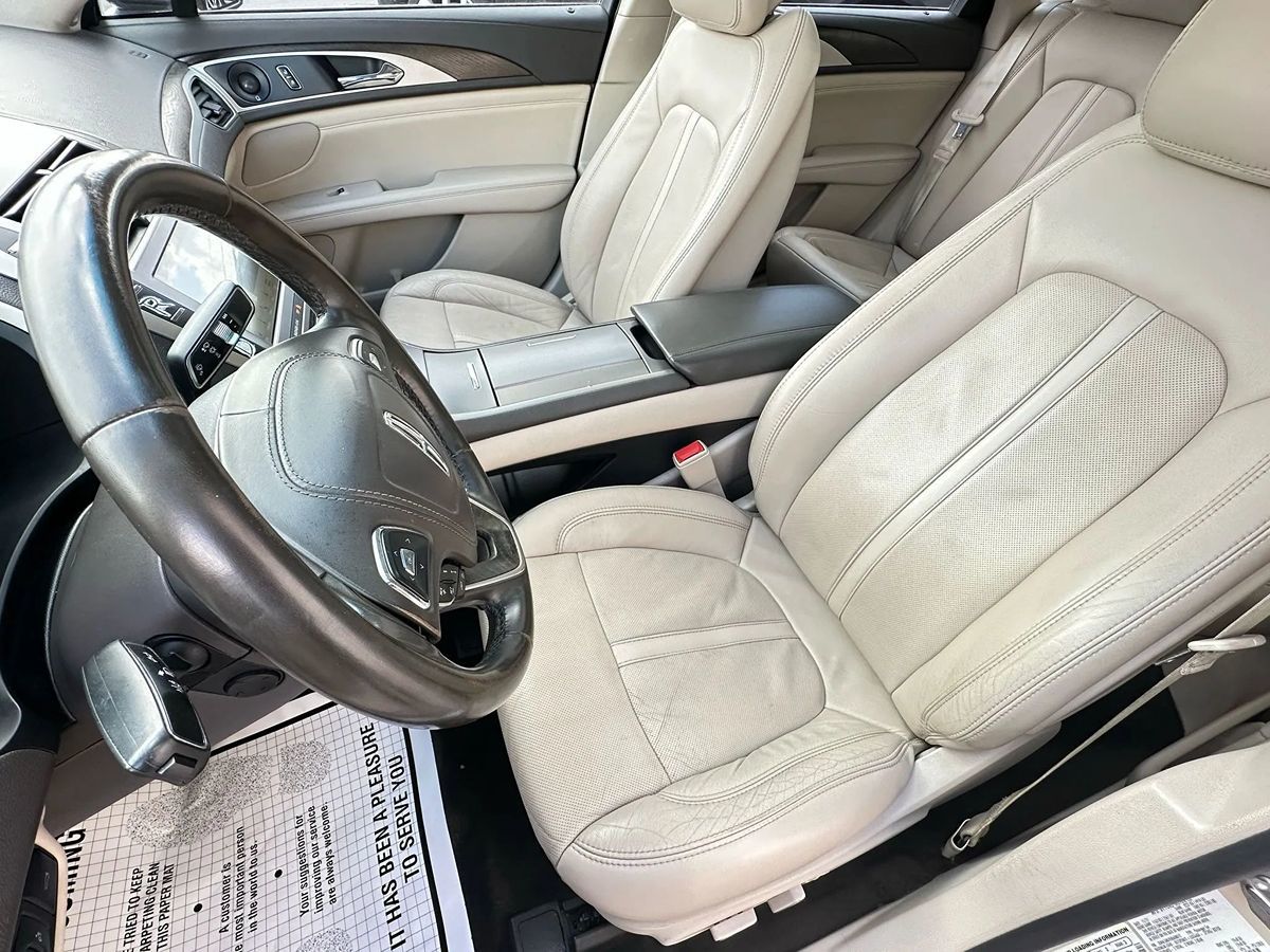 2018 Lincoln MKZ Hybrid Reserve photo 17
