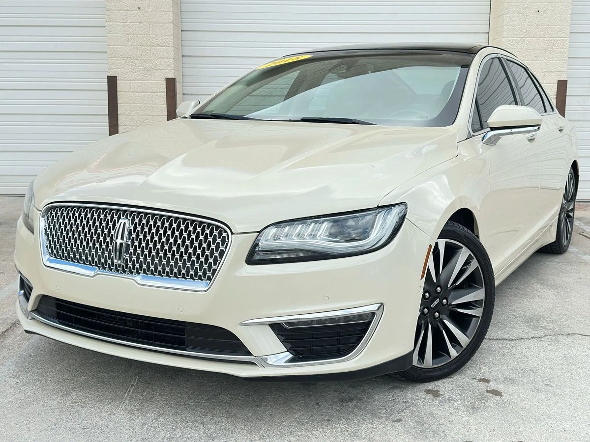 2018 Lincoln MKZ Hybrid Reserve photo 3