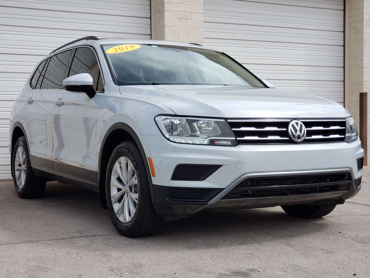 2018 Volkswagen Tiguan SEL photo 4