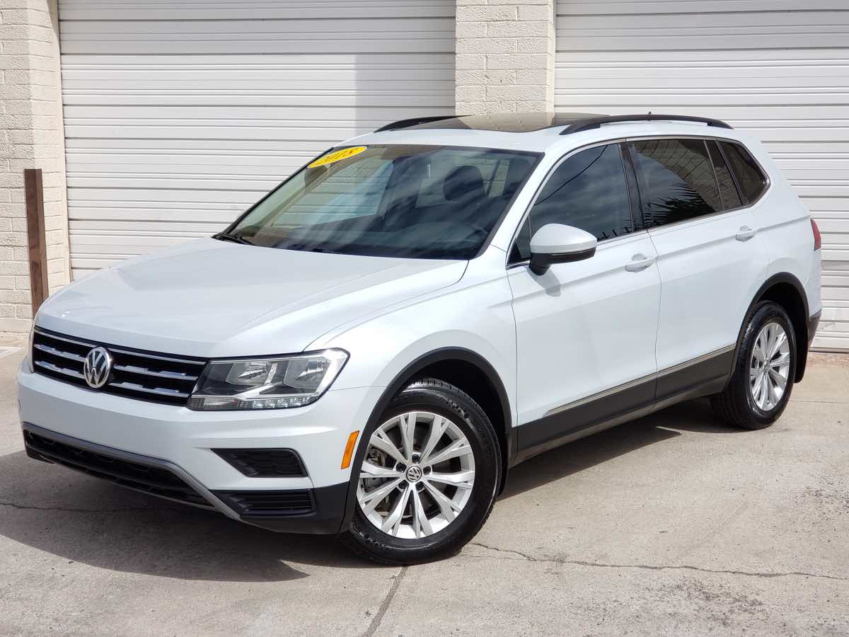 2018 Volkswagen Tiguan SEL photo 8