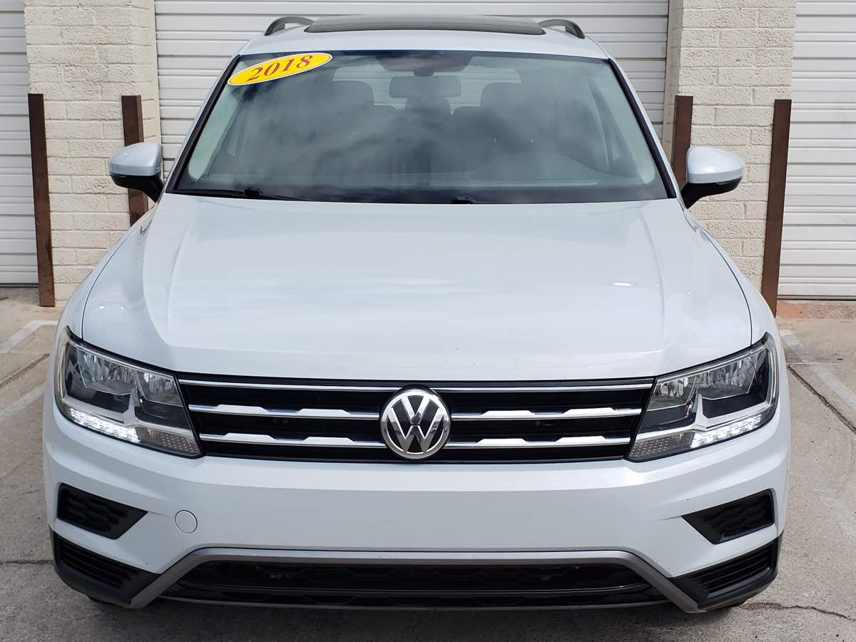 2018 Volkswagen Tiguan SEL photo 12