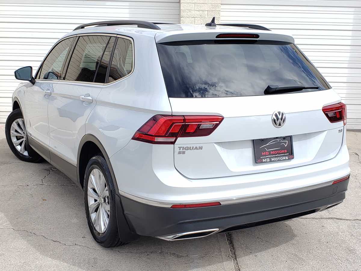 2018 Volkswagen Tiguan SEL photo 17