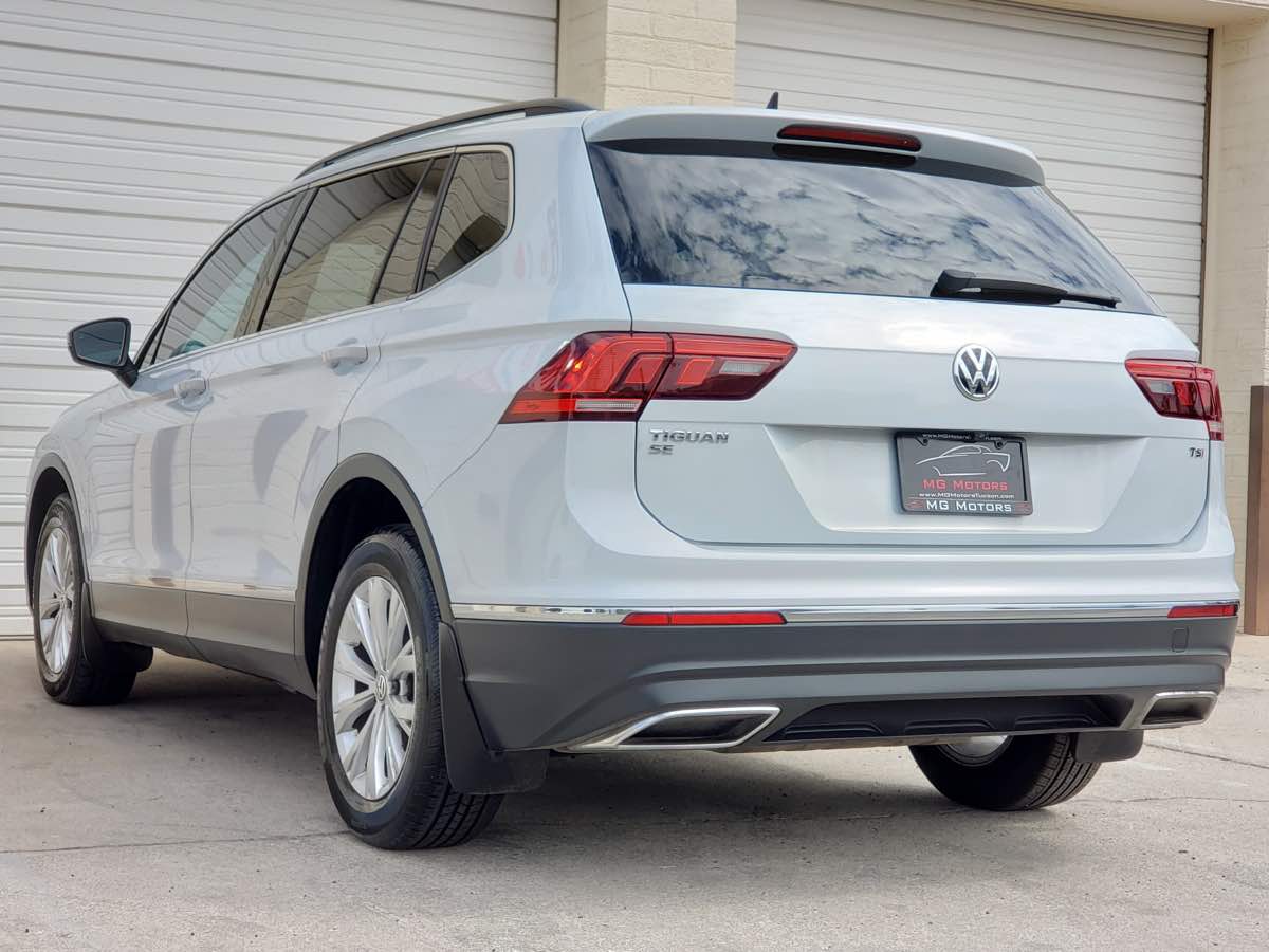 2018 Volkswagen Tiguan SEL photo 25