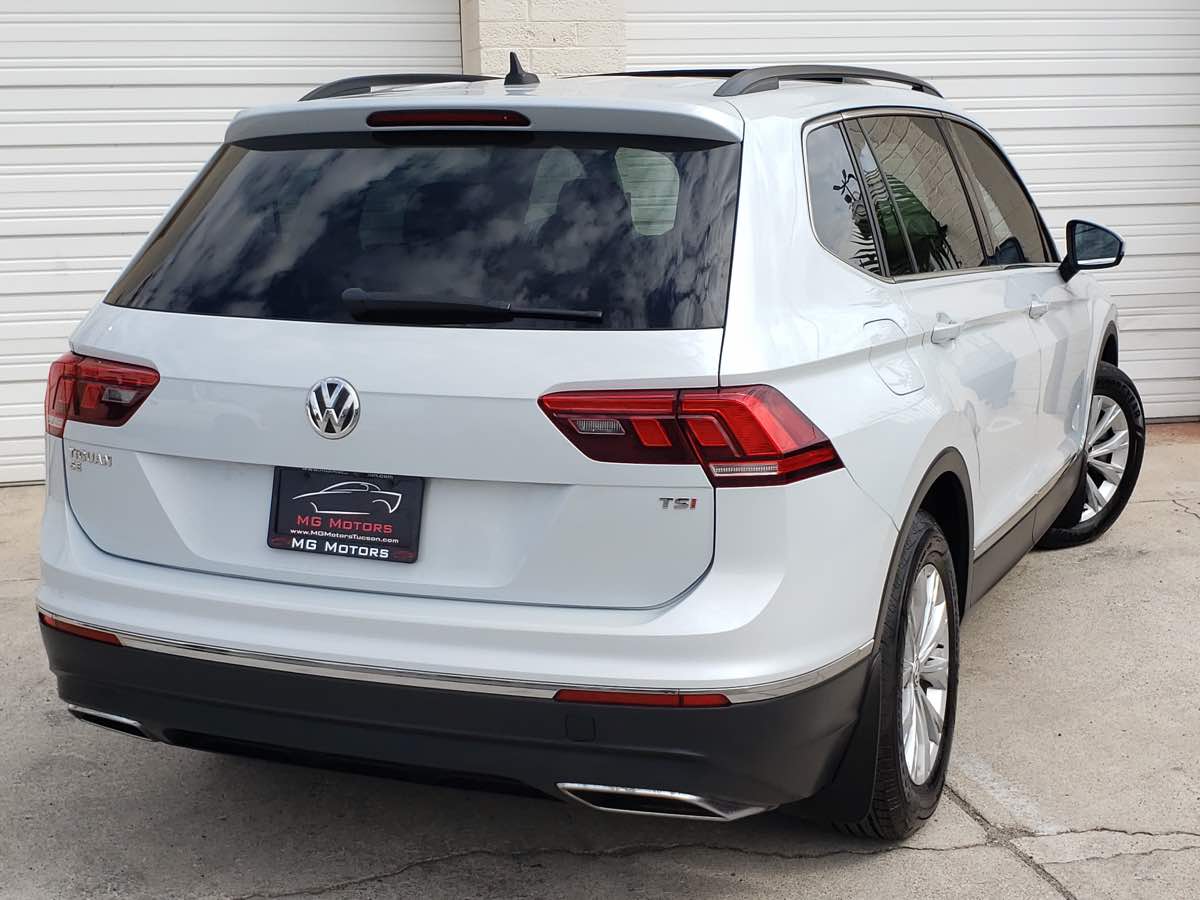 2018 Volkswagen Tiguan SEL photo 16