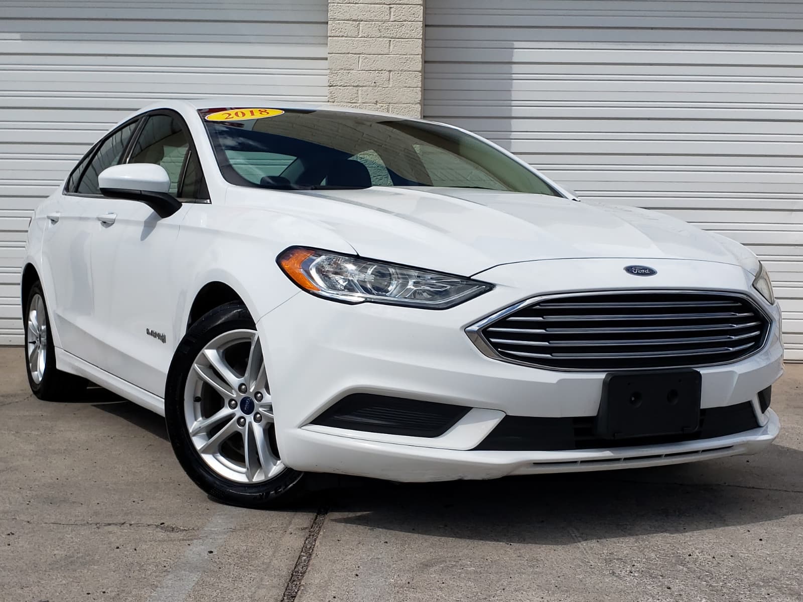 2018 Ford Fusion Hybrid S photo 2