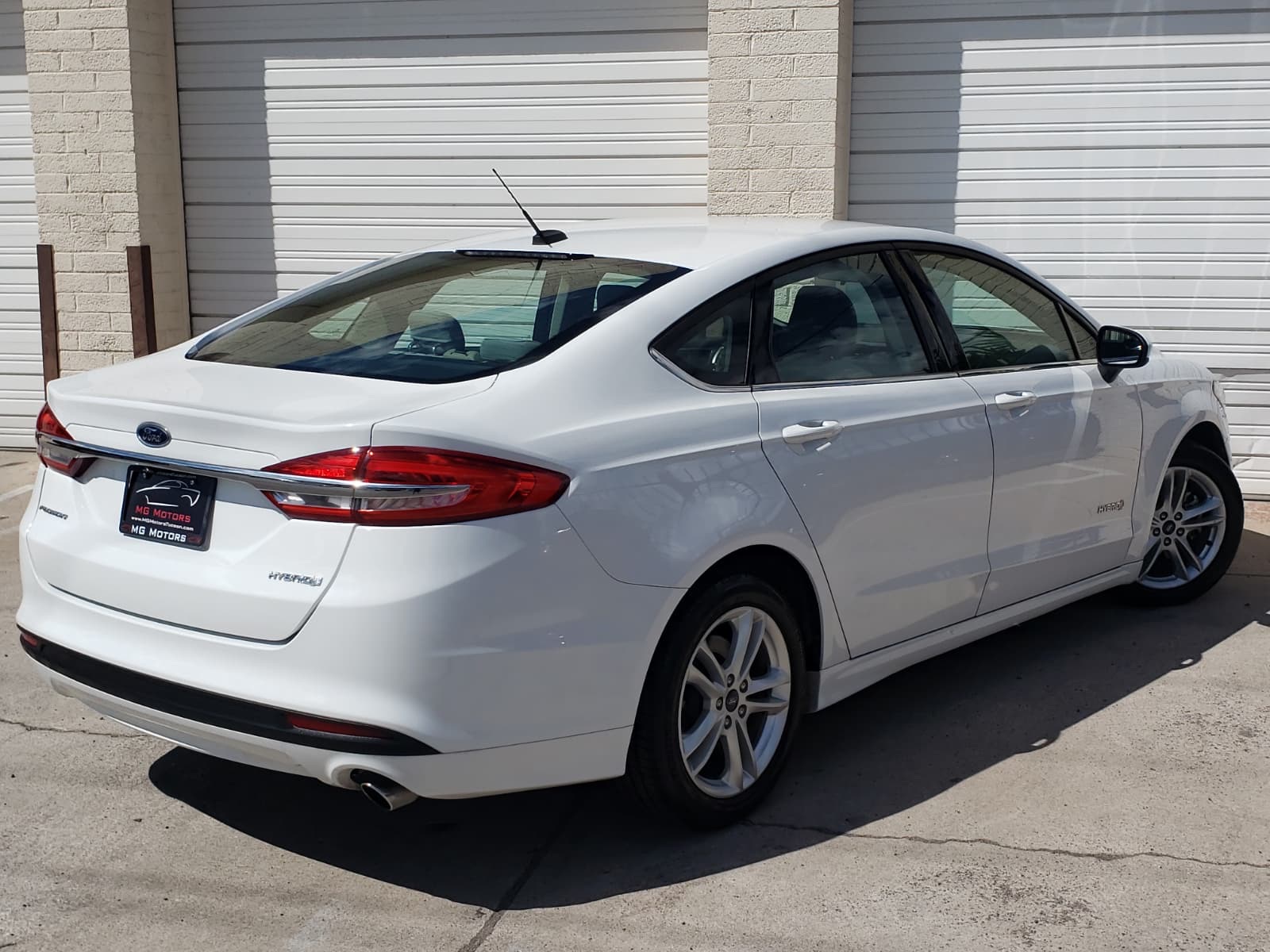 2018 Ford Fusion Hybrid S photo 19