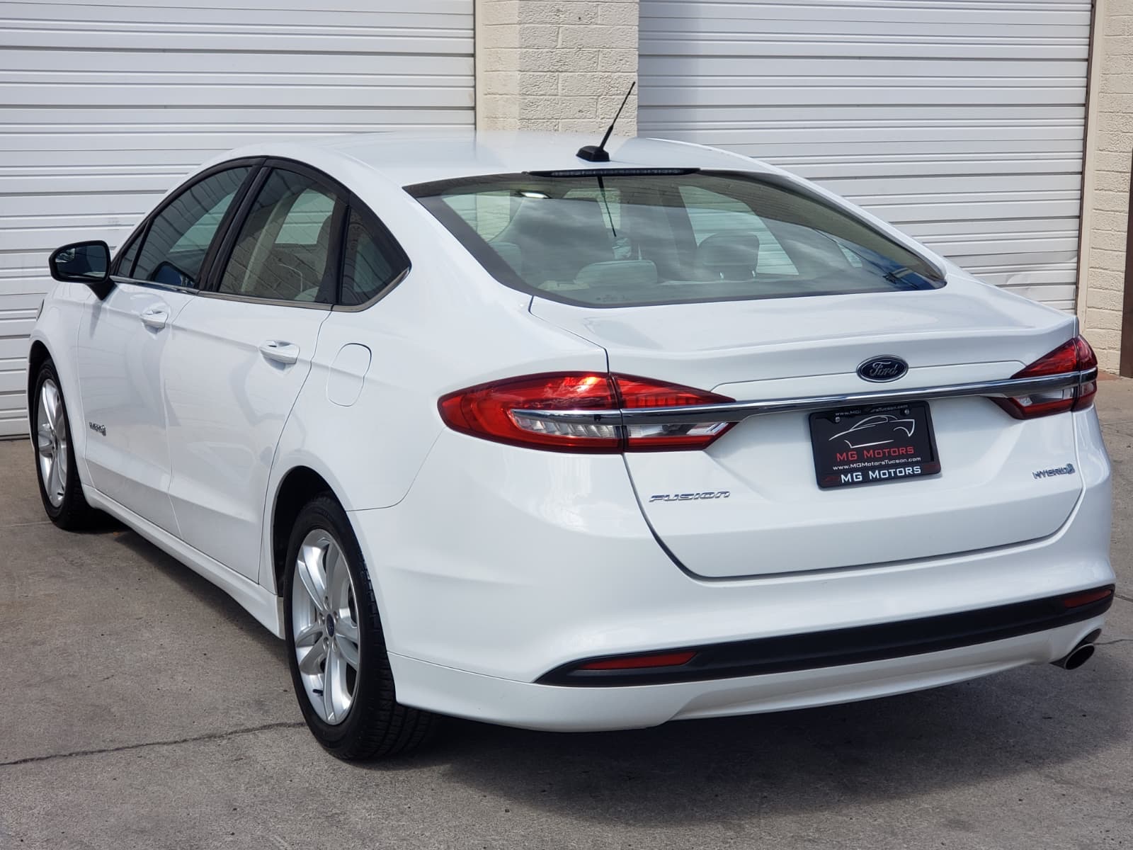 2018 Ford Fusion Hybrid S photo 23