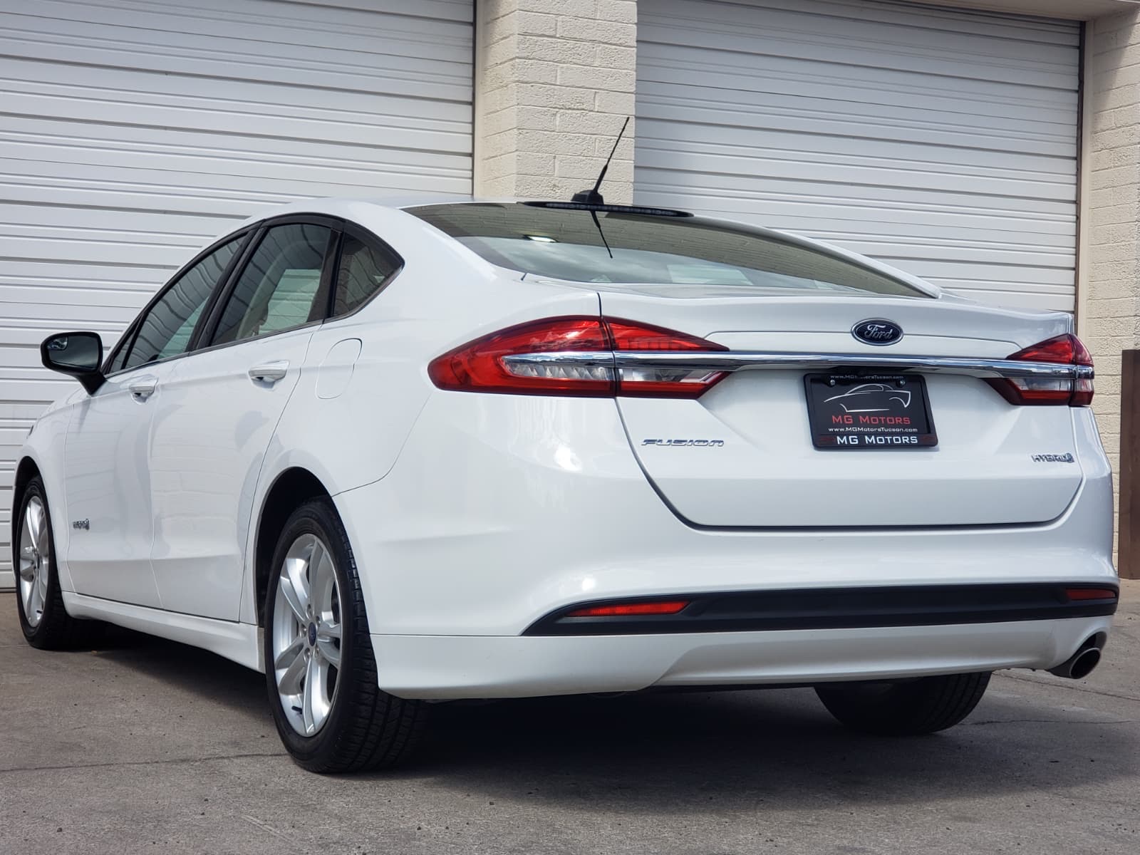 2018 Ford Fusion Hybrid S photo 24