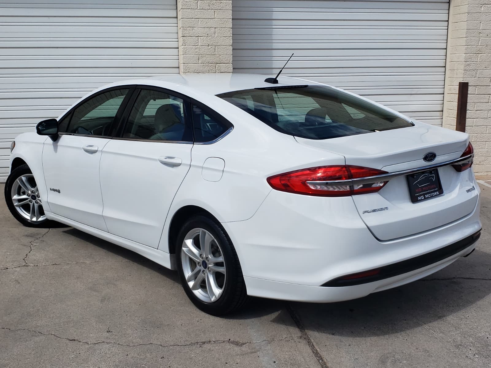 2018 Ford Fusion Hybrid S photo 27