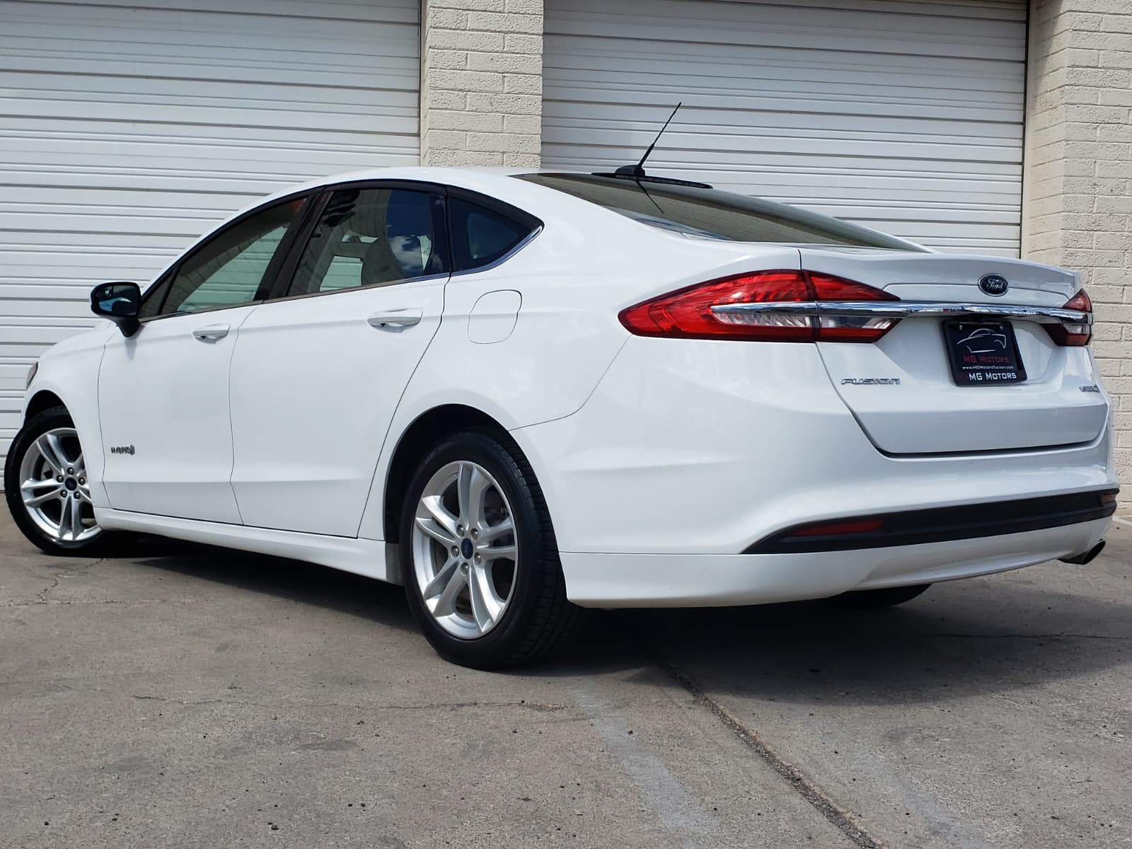 2018 Ford Fusion Hybrid S photo 28
