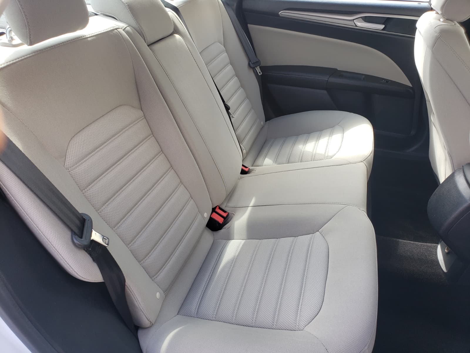 2018 Ford Fusion Hybrid S photo 39