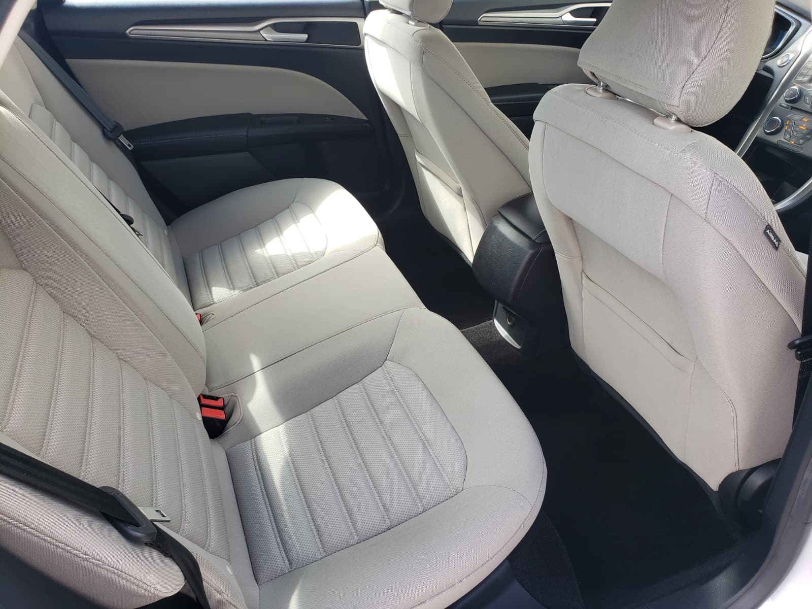 2018 Ford Fusion Hybrid S photo 40