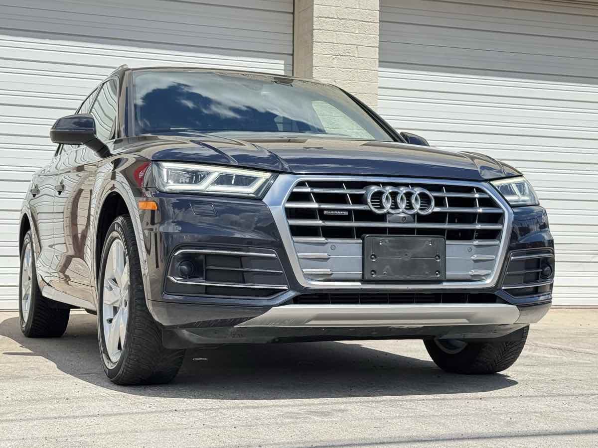 2019 Audi Q5 Premium Prestige photo 2