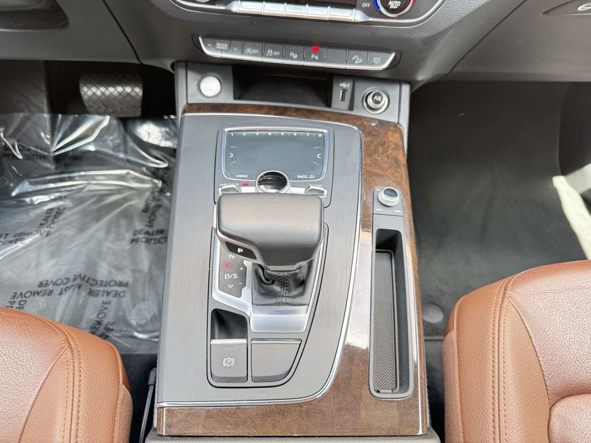 2019 Audi Q5 Premium Prestige photo 33