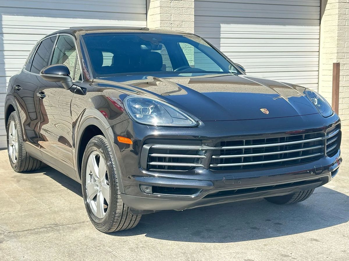 2019 Porsche Cayenne photo 3