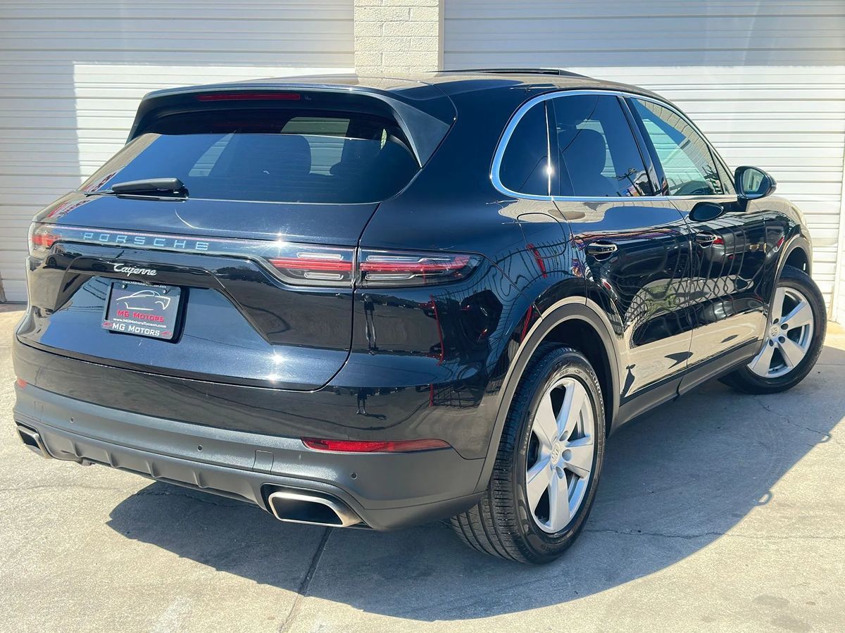 2019 Porsche Cayenne photo 11