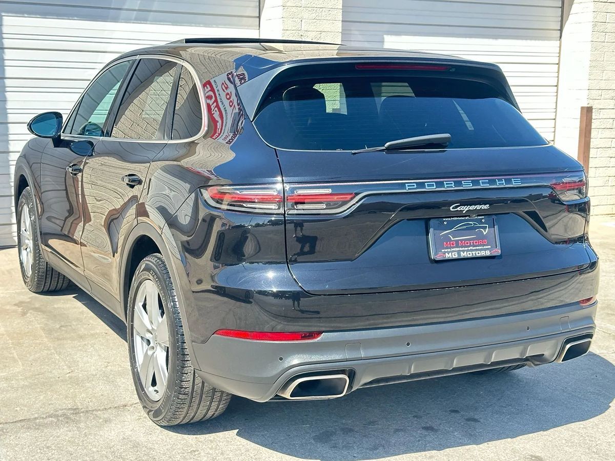 2019 Porsche Cayenne photo 14
