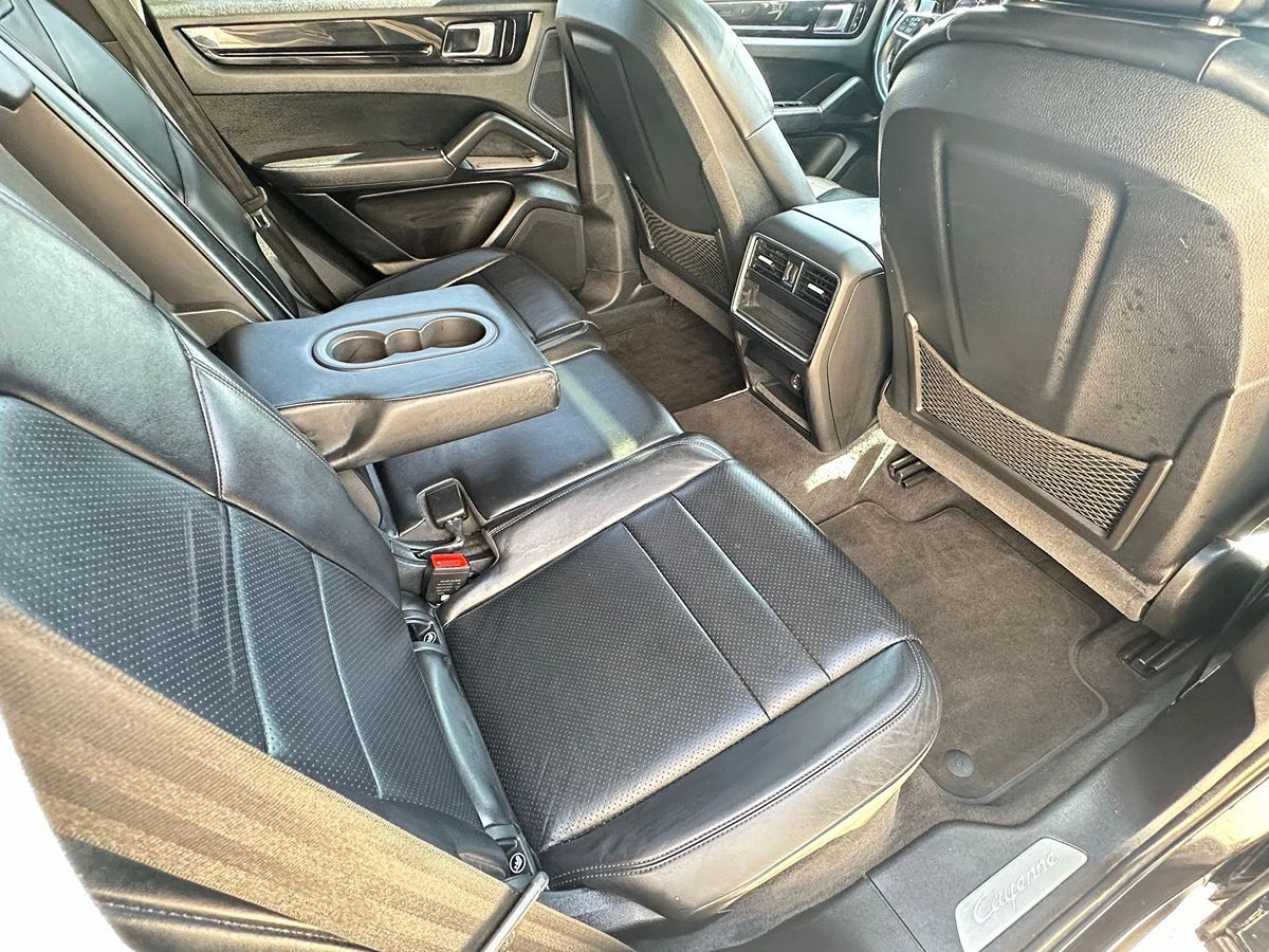 2019 Porsche Cayenne photo 23