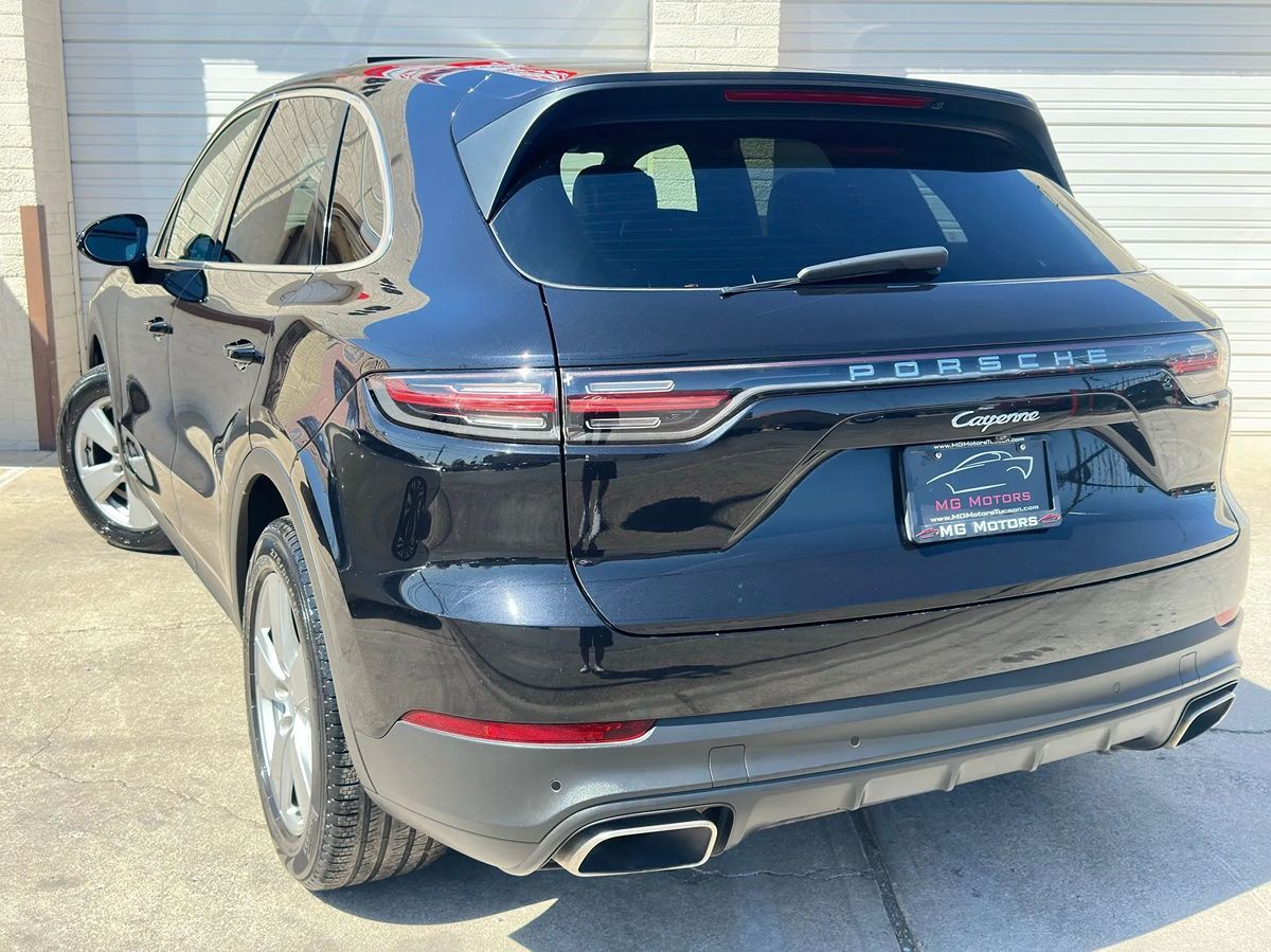 2019 Porsche Cayenne photo 10