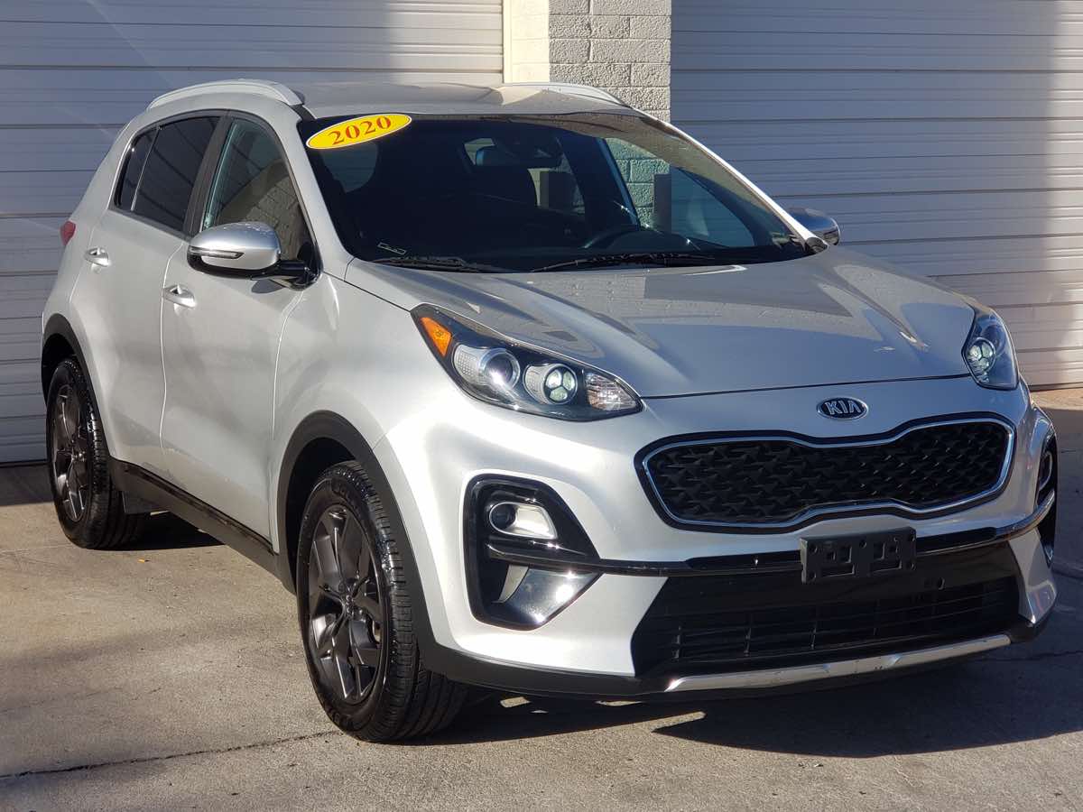 2020 Kia Sportage S photo 3