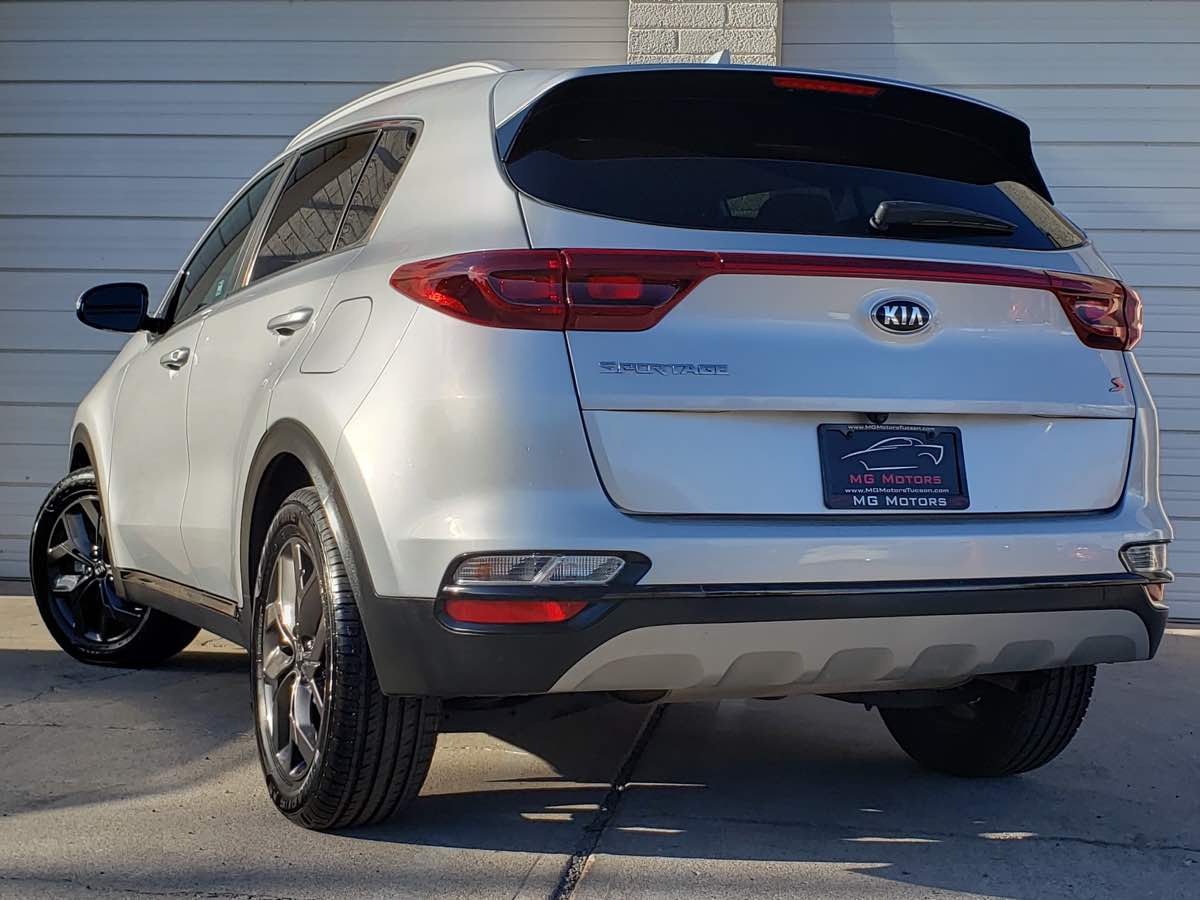 2020 Kia Sportage S photo 17