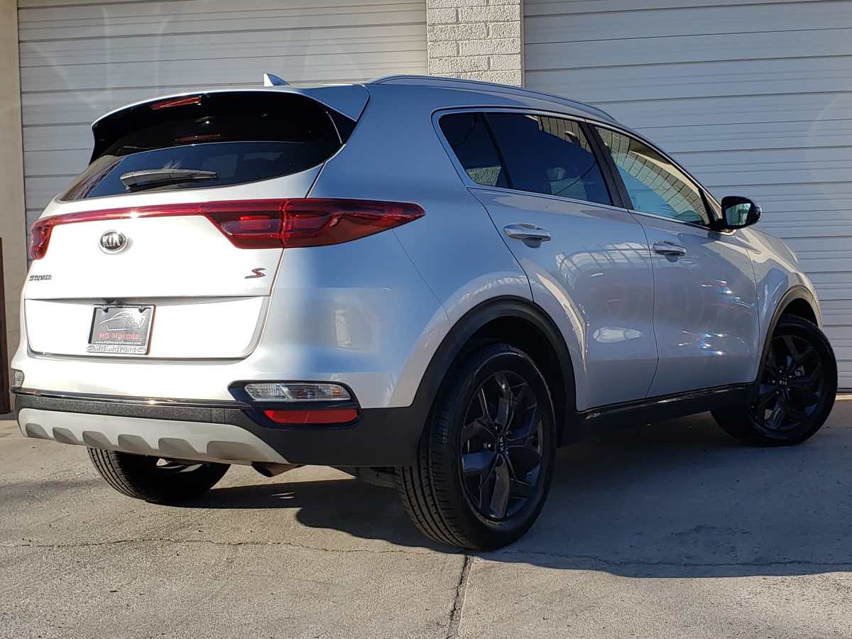 2020 Kia Sportage S photo 24