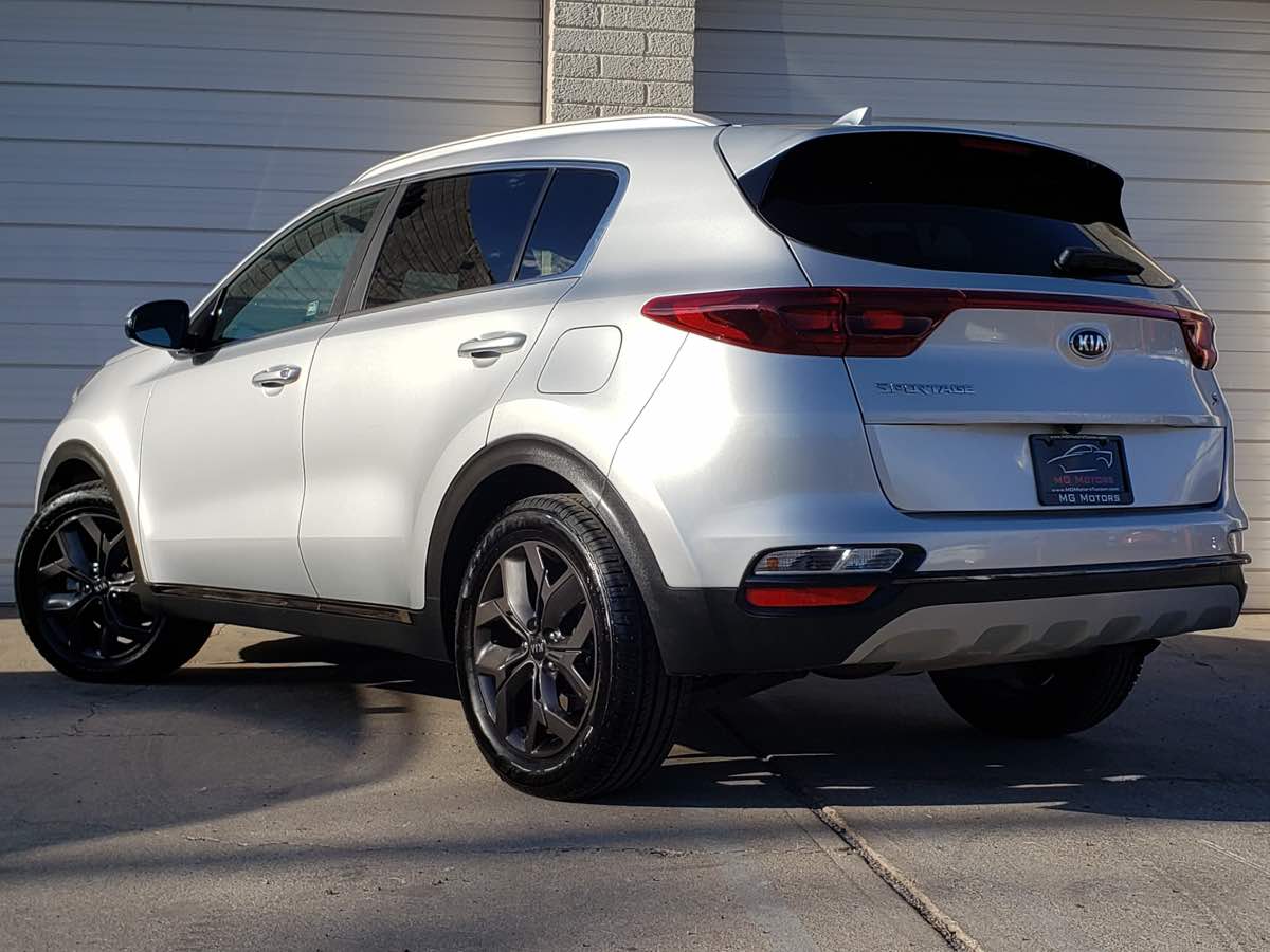 2020 Kia Sportage S photo 19