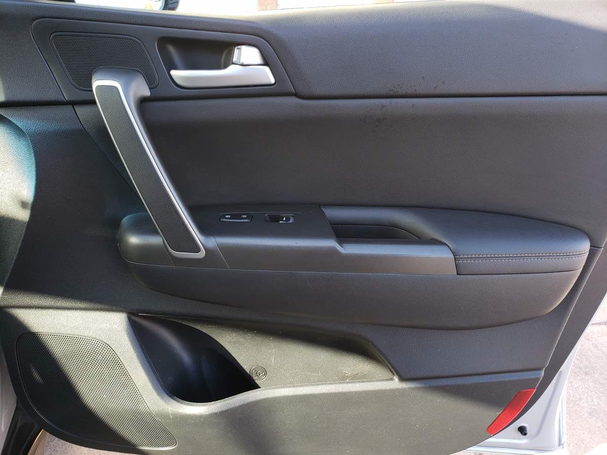 2020 Kia Sportage S photo 34