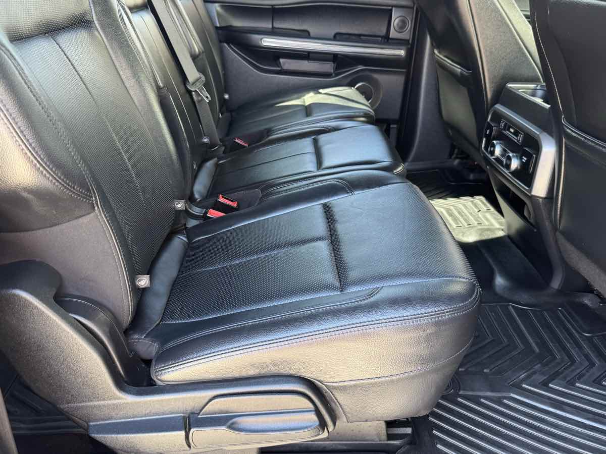 2018 Ford Expedition MAX XLT photo 28