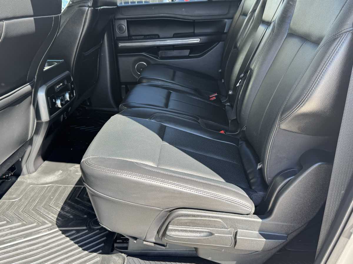 2018 Ford Expedition MAX XLT photo 40