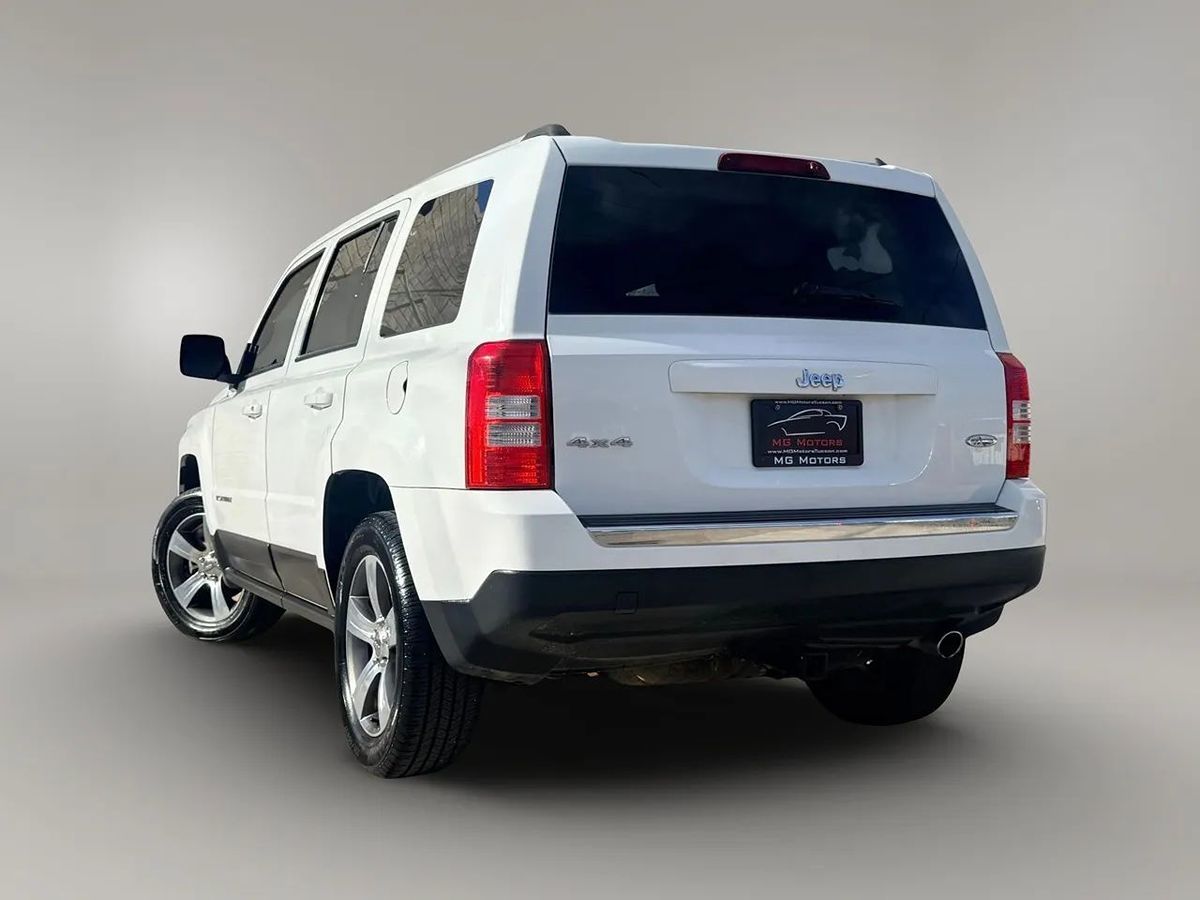 2016 Jeep Patriot Latitude photo 18