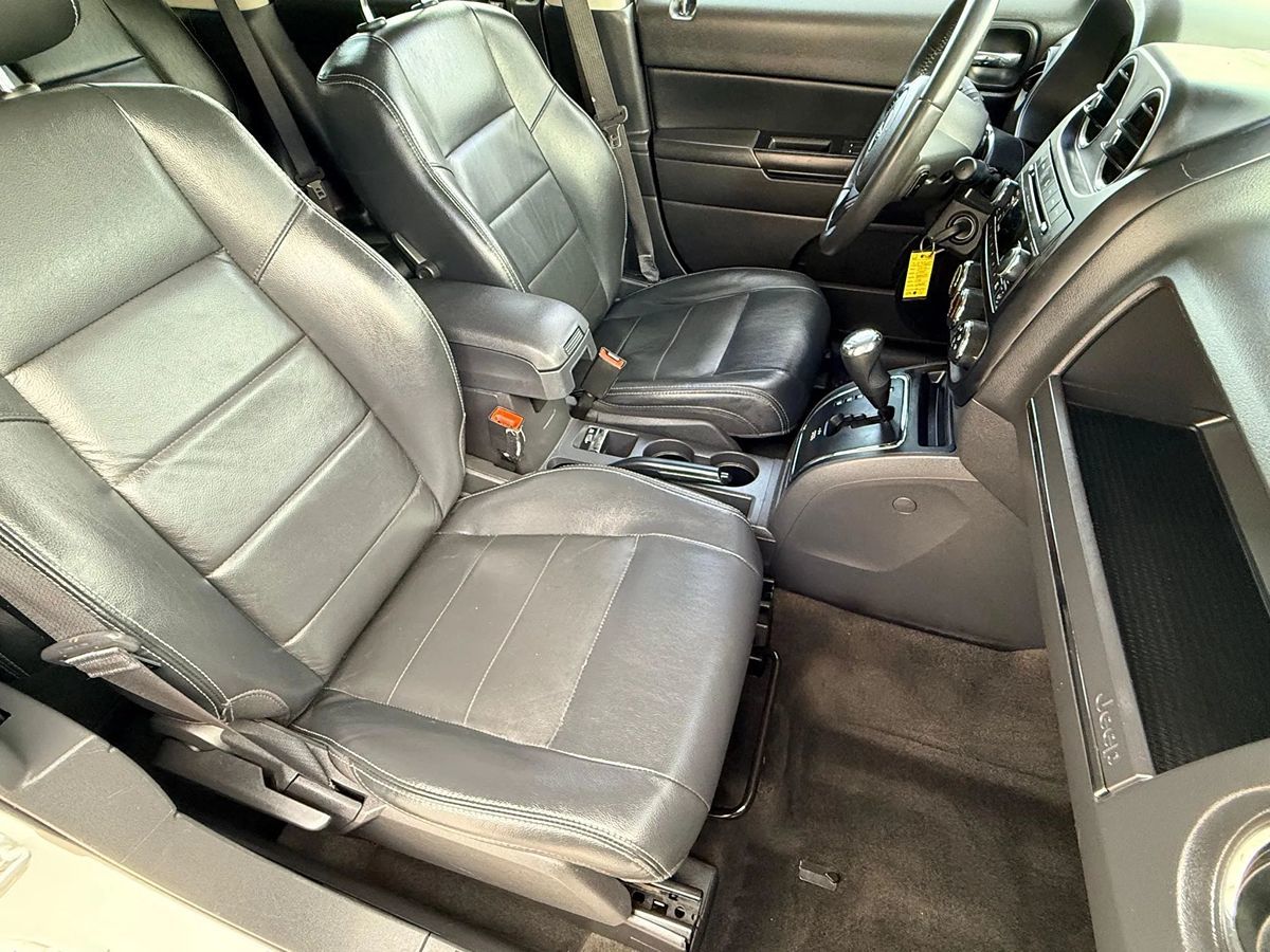 2016 Jeep Patriot Latitude photo 39
