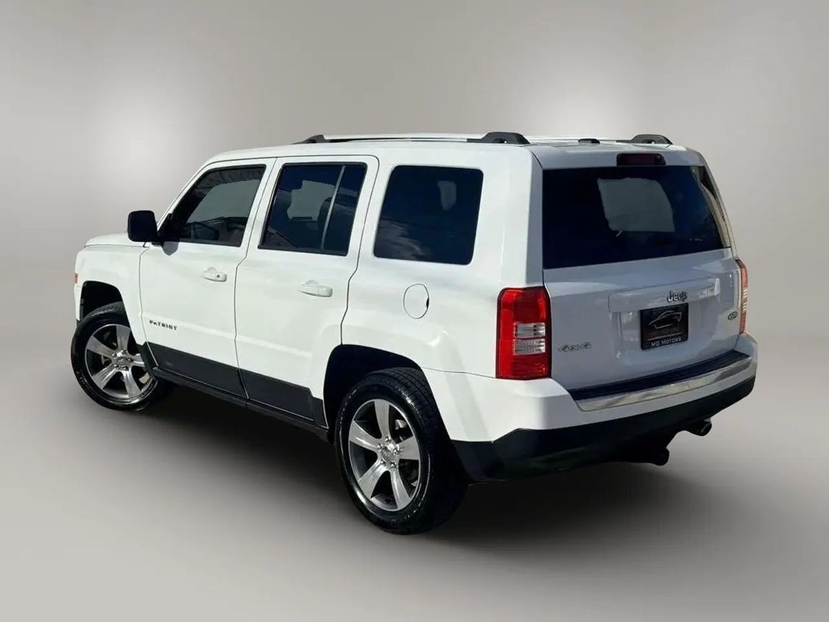 2016 Jeep Patriot Latitude photo 26