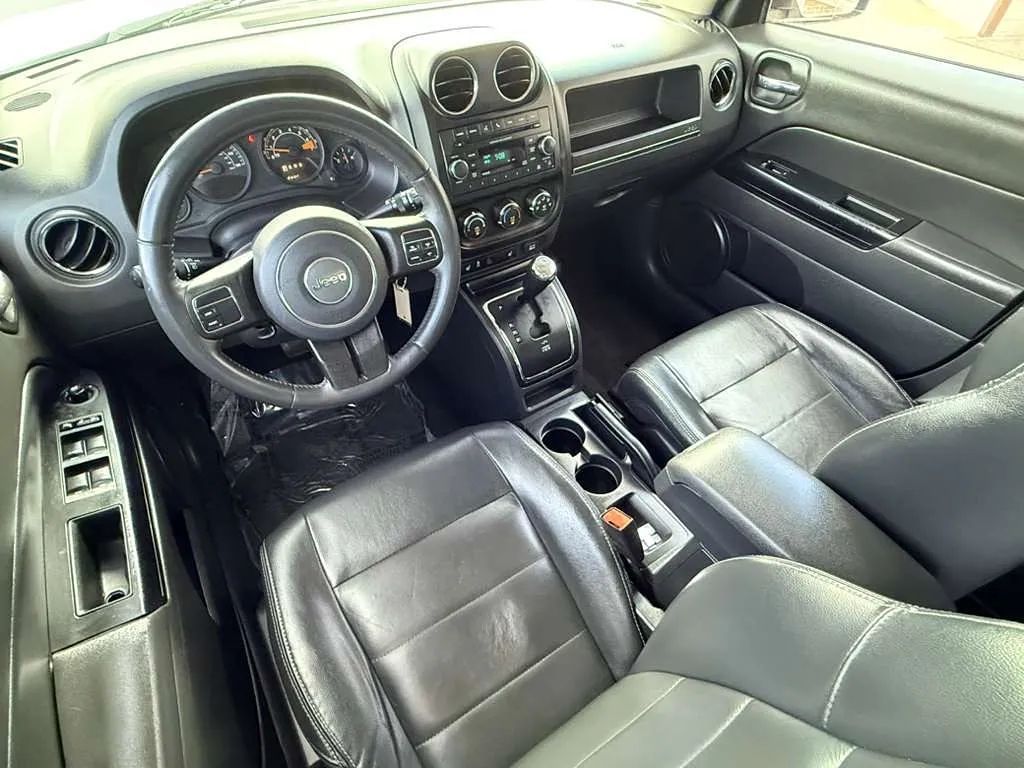 2016 Jeep Patriot Latitude photo 32