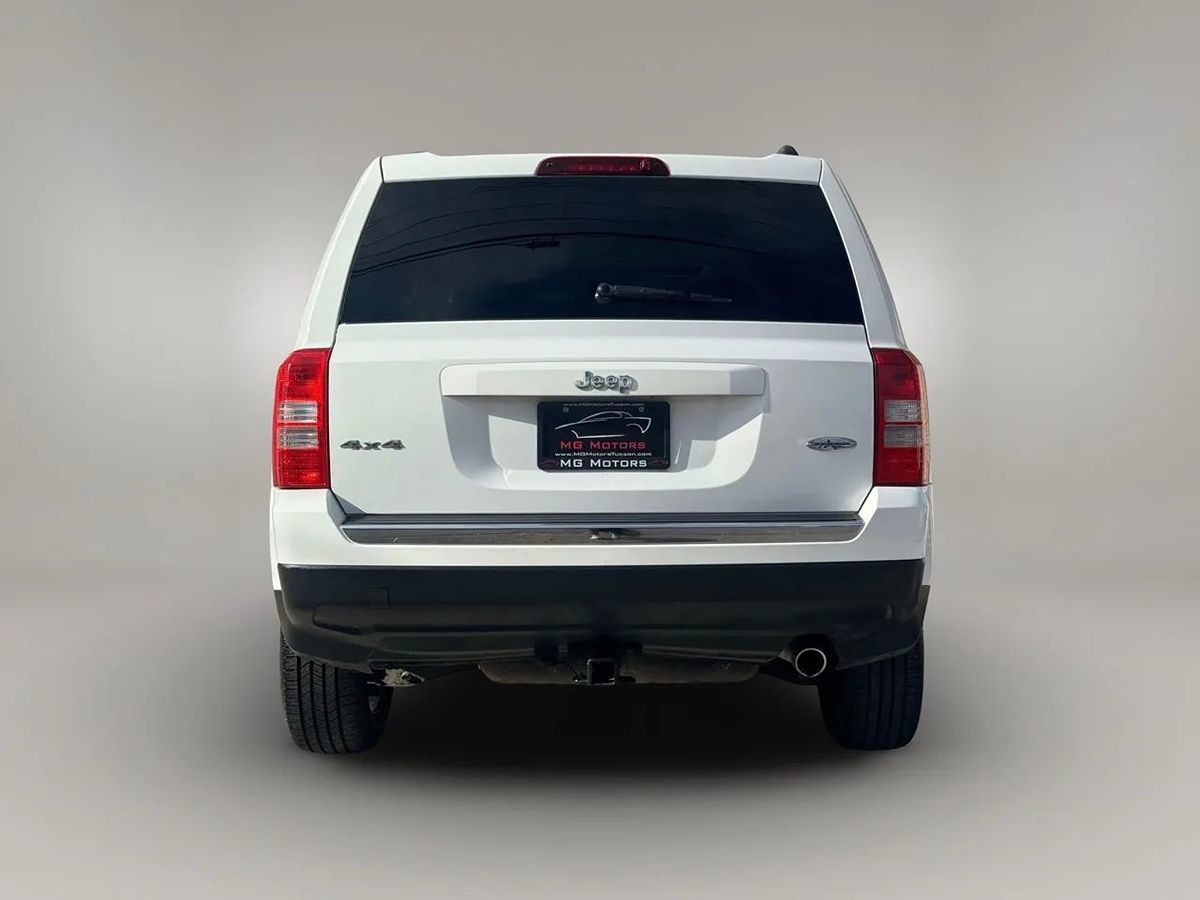 2016 Jeep Patriot Latitude photo 14