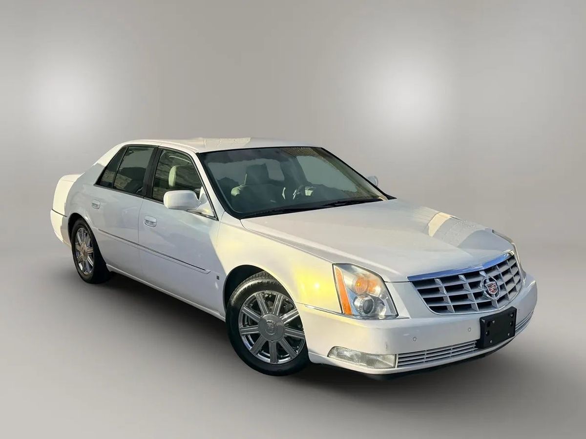 2007 Cadillac DTS Luxury II photo 4