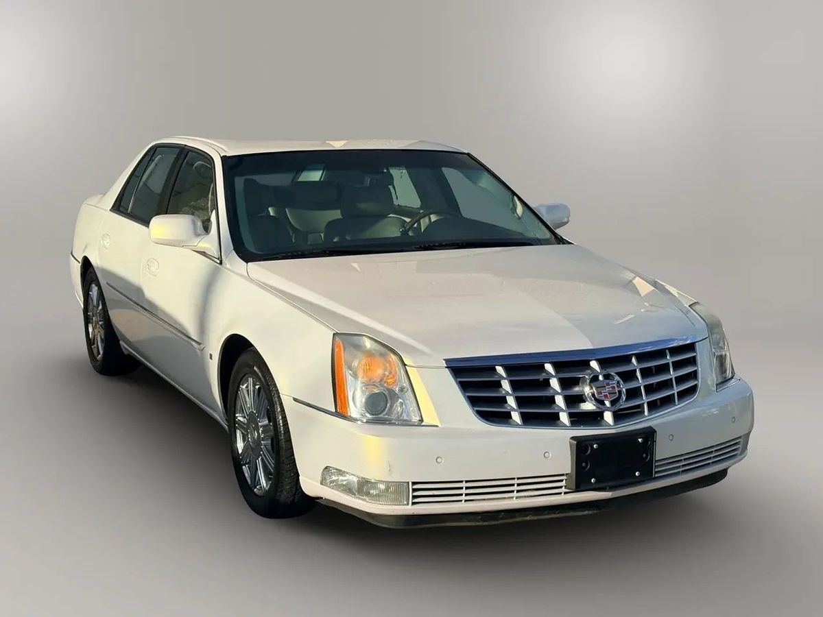 2007 Cadillac DTS Luxury II photo 5
