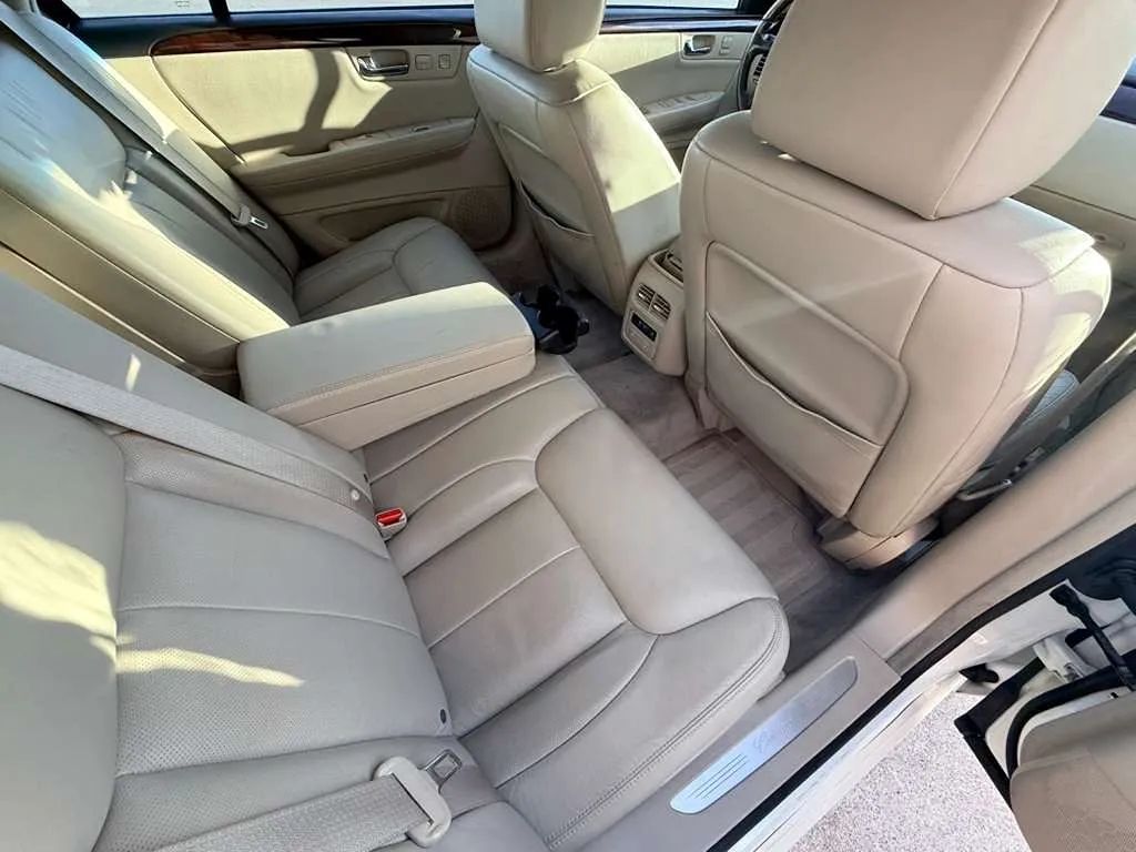 2007 Cadillac DTS Luxury II photo 44